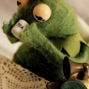 Meet your Posher, Evies